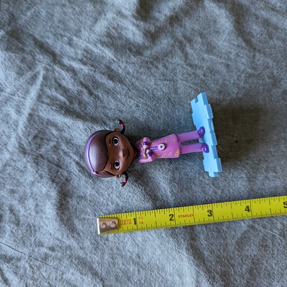 5/$20 🌼 Disney JR Doc McStuffins 4" Purple Pajamas PJs Dr Kids Figurine Cake - Picture 2 of 10